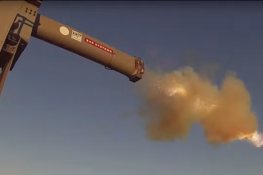 Súng điện từ railgun chính thức bị Hải quân Mỹ loại bỏ (Ảnh: Popular Mechanics)