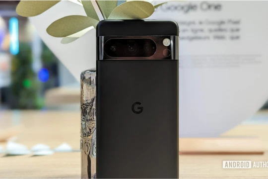 Đâu là hãng có chính sách cập nhật phần mềm tốt nhất trên thị trường smartphone? (Ảnh: Android Authority)