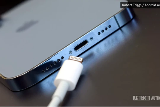 Xin đừng vứt bỏ những sợi cáp Lightning, thay vào đó hãy làm điều này để bảo vệ môi trường (Ảnh: Android Authority)