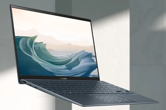 Asus Zenbook 14 (Ảnh: Laptop Mag)