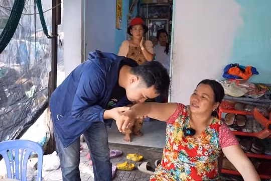 Người phụ nữ có khả năng phát ra mùi nước hoa từ cơ thể (Ảnh: Độc Lạ Bình Dương)