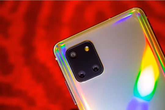 Một số hình ảnh được cho là của chiếc Note 10 Lite (Ảnh: Cnet)