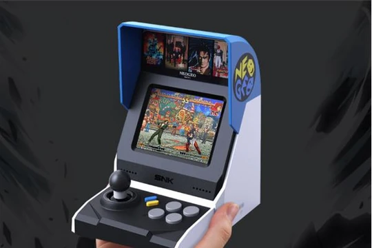 Máy chơi game NEOGEO Mini (Ảnh: Gizmochina)