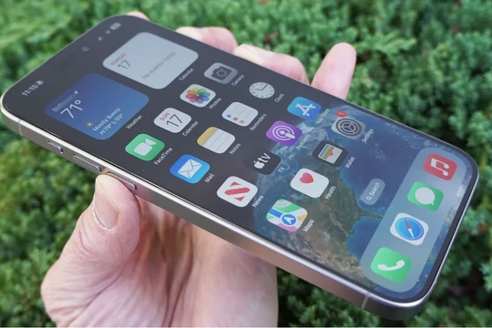 Đánh giá chi tiết iPhone 15 Pro Max: Những nâng cấp đáng giá so với phiên bản tiền nhiệm (Ảnh: Tech Radar)