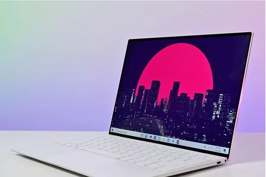 Những chiếc laptop doanh nhân thường sẽ rất mỏng và nhẹ (Ảnh: Windows Central)