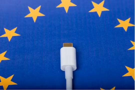 Phó Chủ tịch cấp cao tiếp thị toàn cầu của Apple xác nhận iPhone sẽ sử dụng cổng sạc USB-C (Ảnh: Engadget)