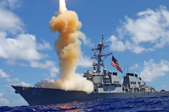 Tên lửa SM-6 được sử dụng trong cuộc tập trận của Mỹ tại Thái Bình Dương (Ảnh: The Drive)