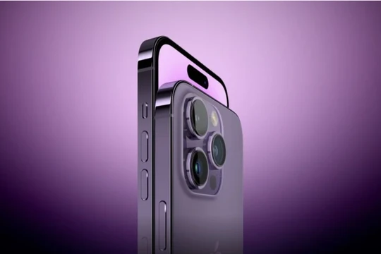 Cụm camera sau trên iPhone 15 Ultra sẽ mỏng hơn đáng kể so với iPhone 14 Pro Max (Ảnh: Gizmochina)