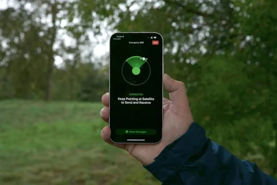 Tính năng độc đáo trên iPhone 14 sẽ mở ra một xu thế mới cho các mẫu smartphone 2023 (Ảnh: CNET)