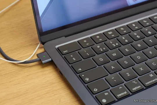 10 ứng dụng khiến máy Mac của bạn nhanh hết pin (Ảnh: Slash Gear)