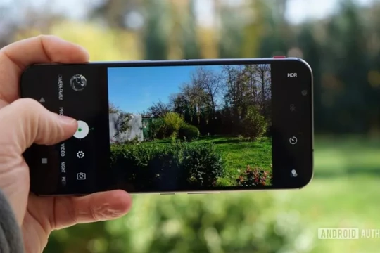 Qualcomm cho biết AI sẽ giúp ảnh chụp trên smartphone vượt qua máy ảnh DSLR (Ảnh: Android Authority)