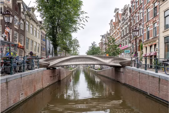 Cây cầu có chiều dài 12,2 m và chiều rộng 6,3 m (Ảnh: New Atlas)