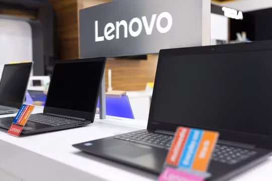 Doanh thu giảm sâu, Lenovo có những động thái cắt giảm việc làm (Ảnh: SCMP)