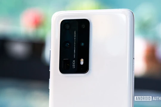 Huawei P40 Pro Plus (Ảnh: Android Authority)
