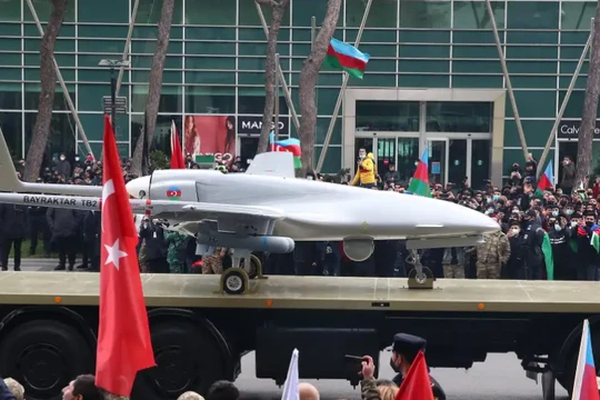 Người dân Lithuania quyên góp 5,4 triệu USD để viện trợ cho Ukraine UAV chiến đấu (Ảnh: Business Insider)