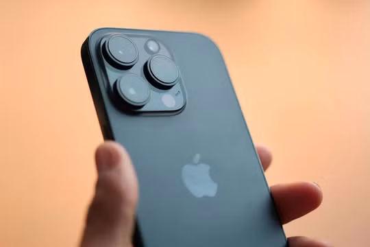 Điều tồi tệ gì đang xảy ra với cụm camera trên iPhone? (Ảnh: 9to5mac)