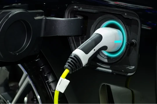 Công nghệ vũ trụ của NASA có thể cắt giảm thời gian sạc ô tô điện xuống dưới 5 phút (Ảnh: IE)