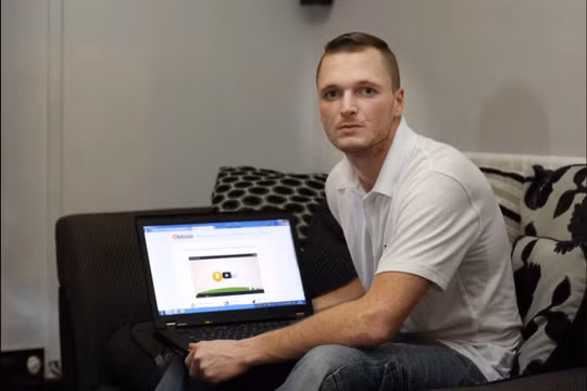 James Howells, người đang tìm kiếm ổ cứng chứa số Bitcoin trị giá 275 triệu bảng Anh (Ảnh: The Sun)