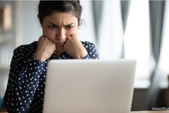 Cách hủy đăng ký, chặn các email spam (Ảnh: Slash Gear)