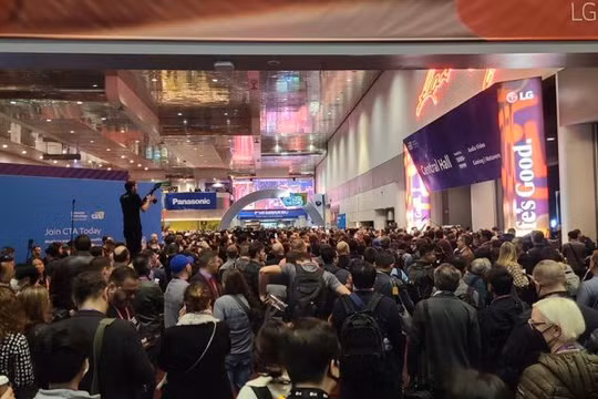 Hàn Quốc, Nhật Bản tranh giành vị trí dẫn đầu EV toàn cầu tại CES 2023 (Ảnh: Korea Times)