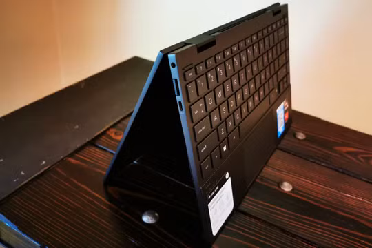 HP Envy X360 2020 (Ảnh: Tech Radar)