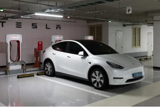 Tesla bị phạt 2 triệu USD tại Hàn Quốc vì "lừa dối" khách hàng (Ảnh: CNBC)