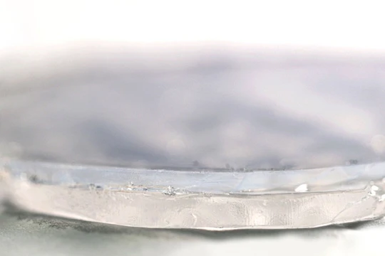 Vật liệu giúp giữ lạnh mà không cần dùng điện (Ảnh: Input Mag)