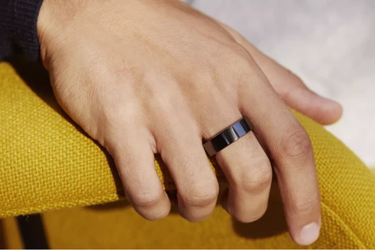 Apple Ring cho phép người dùng điều khiển iPhone chỉ bằng một vài cú chạm (Ảnh: Tech Radar)