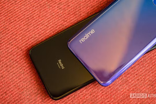 Cuộc chiến không hồi kết của Xiaomi và Realme (Ảnh: Android Authority)