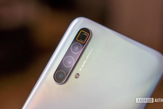 Realme X3 Superzoom (Ảnh: Android Authority)
