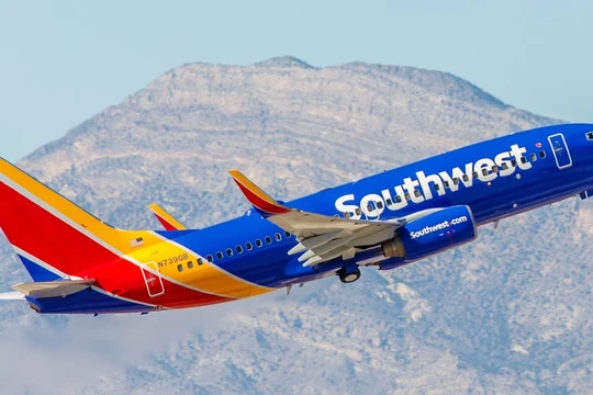 Hãng hàng không Southwest Airlines bị FAA xử phạt (Ảnh: Business Insider)