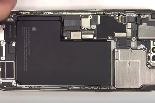 Video phân tích đầu tiên tiết lộ "nội thất" gọn gàng của iPhone 14 Pro Max (Ảnh: Wccftech)