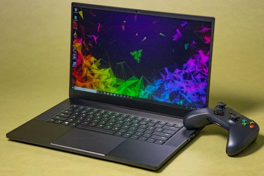 Razer Blade 15 (Ảnh: Tech Radar)