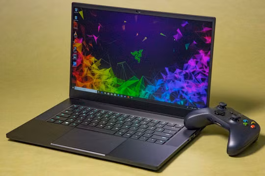 Razer Blade 15 (Ảnh: Tech Radar)