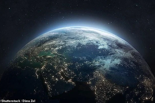 Trái Đất đang quay nhanh hơn so với tốc độ bình thường (Ảnh: Daily Mail)