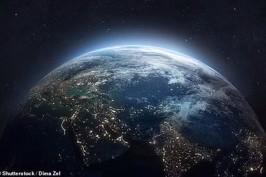 Trái Đất đang quay nhanh hơn so với tốc độ bình thường (Ảnh: Daily Mail)