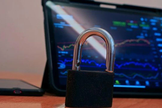 Top 5 vụ tấn công dữ liệu mạng đình đám xuất hiện trong những năm gần đây (Ảnh: Make Use Of)