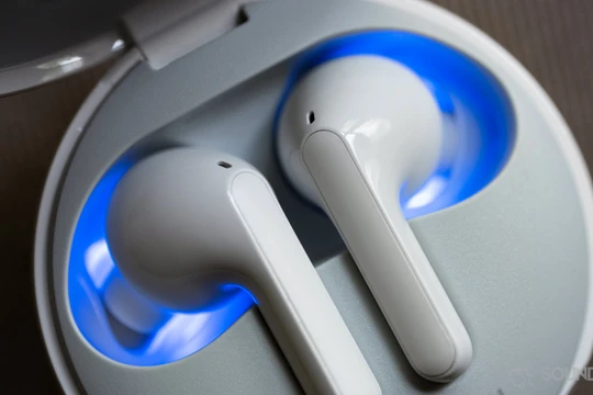 Tai nghe true wireless đang dần trở thành xu thế (Ảnh: Sound Guys)