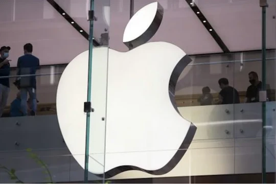 Apple chưa mở cửa hàng trực tiếp tại Việt Nam mà mới chỉ bán hàng online (Ảnh: Business Standard)