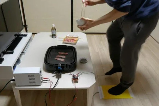 Loại bếp nướng độc đáo hoạt động bằng năng lượng tạo ra từ việc vận động (Ảnh: OC)