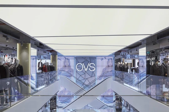 OVS – biểu tượng thời trang bình dân cho mọi người, mọi giới tính và độ tuổi tại Ý.