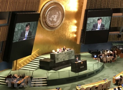 Đại sứ Đặng Đình Quý, Trưởng Phái đoàn Việt Nam trong một phiên họp tại LHQ (Ảnh: AFP)