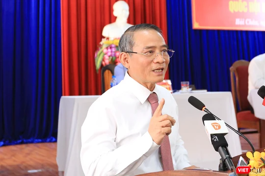 Bí thư Thành ủy Đà Nẵng Trương Quang Nghĩa tại buổi tiếp xúc cử tri quận Hải Châu của Đoàn đại biểu Quốc hội TP Đà Nẵng 