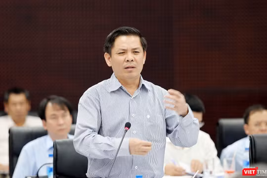 Theo Bộ trưởng Bộ GTVT Nguyễn Văn Thể, do bối cảnh chung nên Dự án đường sắt cao tốc Bắc-Nam cần mỗi năm làm ít một mới có được.