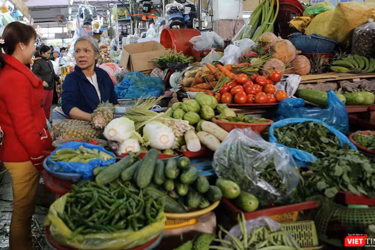 Đề án Thí điểm dán tem QR code kiểm soát đối với một số sản phẩm thực phẩm sản xuất trên địa bàn đang tiêu thụ tại chợ Hàn đã hoàn thành và cung cấp 1,4 triệu tem điện tử QR code cho thương nhân.