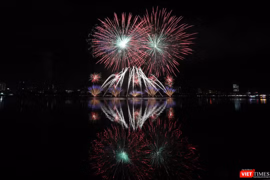 Lễ hội pháo hoa quốc tế Đà Nẵng- DIFF 2018 đã khép lại, đội đến từ Ý đã vô địch DIFF 2018. 