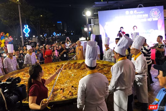 Chiếc bánh xèo được xác lập phá kỷ lục Việt Nam khi có đường kính lên đến 3,68m