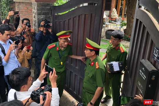 Cơ quan CSĐT, Bộ Công an (C44) khám nhà ông Trần Văn Minh, nguyên Chủ tịch UBND TP Đà Nẵng