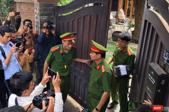 Cơ quan CSĐT, Bộ Công an (C44) khám nhà ông Trần Văn Minh, nguyên Chủ tịch UBND TP Đà Nẵng