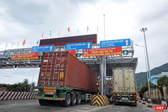 BOT Phước Tượng-Phú Gia (thị trấn Lăng Cô, Phú Lộc, T.T.Huế) đặt trạm thu phí "kiểu tận thu" khi cách hầm Phước Tượng-Phú Gia đến chục km